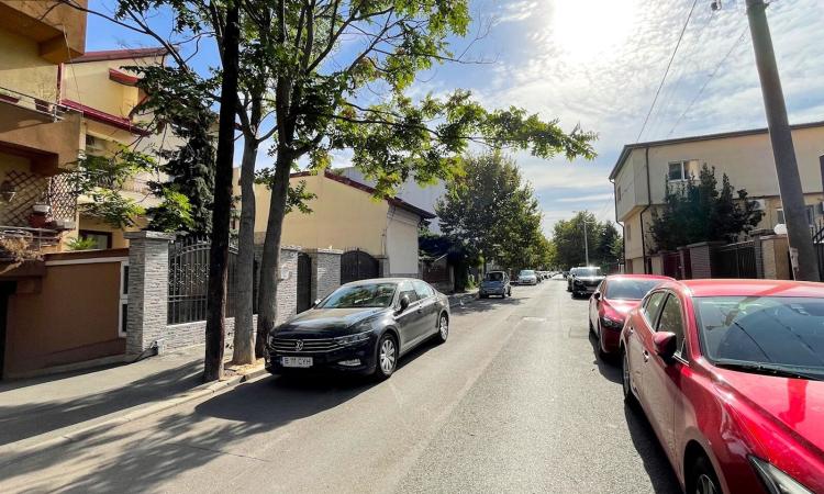 Ion Mihalache - Carol Knappe, apartament 2 camere in bloc, parter-inalt