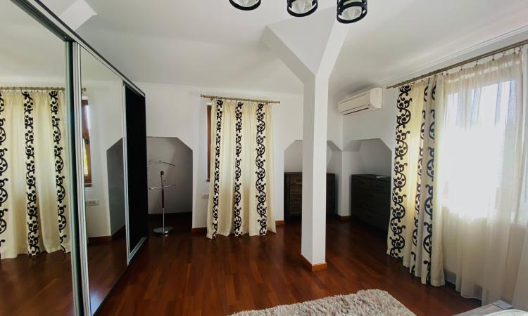 2 Camere - Mansarda - Primaverii - Lux