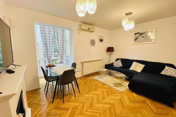 2 Camere - Primaverii - Aviatorilor - Jean Monnet