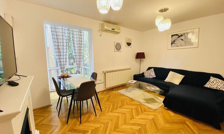 2 Camere - Primaverii - Aviatorilor - Jean Monnet