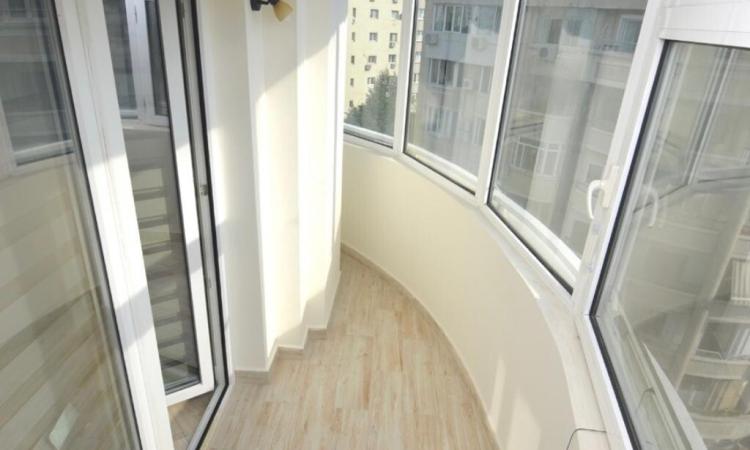 Decebal-Piata Alba Iulia-vedere bulevard-complet renovata