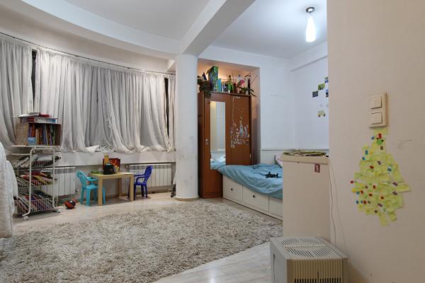 2 camere - Militari - Pacii - terasa proprie