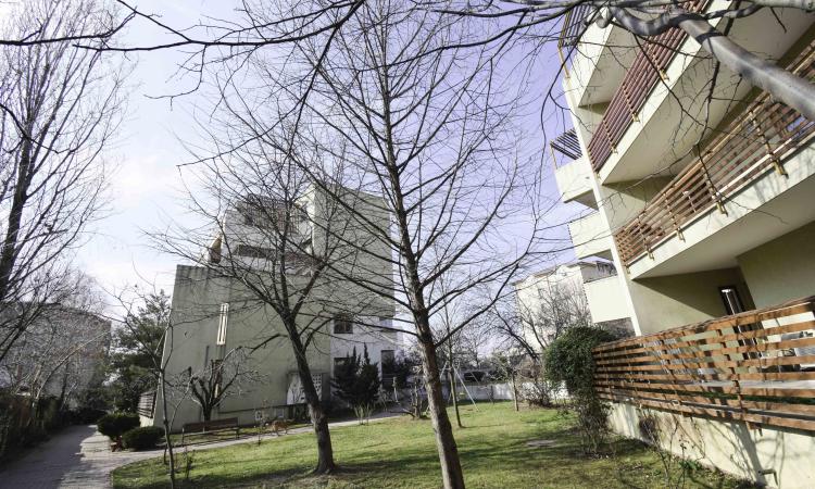 Luxury apartment Sisesti Bucurestii Noi, 2 Cocosi in a residential complex