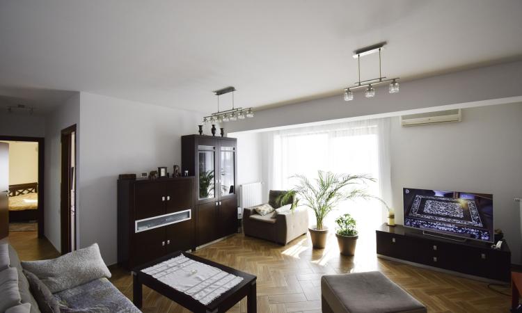 Luxury apartment Sisesti Bucurestii Noi, 2 Cocosi in a residential complex