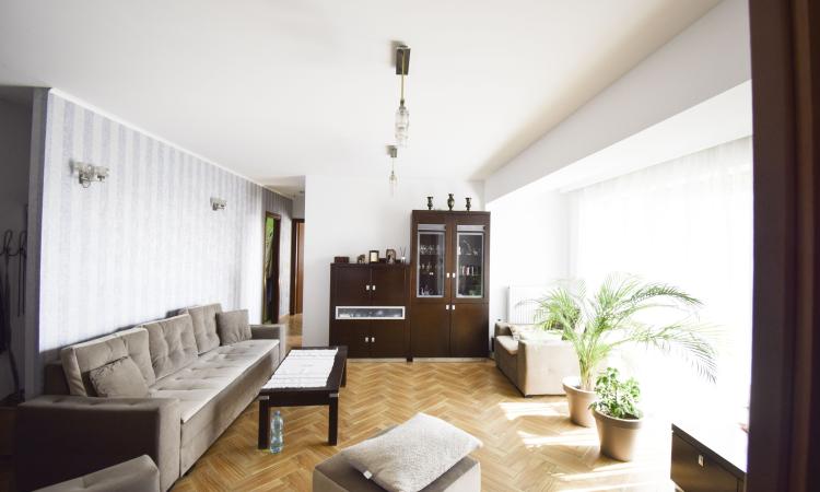 Luxury apartment Sisesti Bucurestii Noi, 2 Cocosi in a residential complex