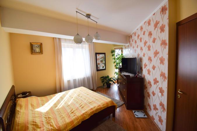 Luxury apartment Sisesti Bucurestii Noi, 2 Cocosi in a residential complex