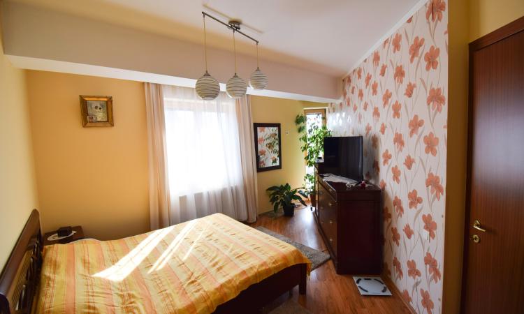 Luxury apartment Sisesti Bucurestii Noi, 2 Cocosi in a residential complex