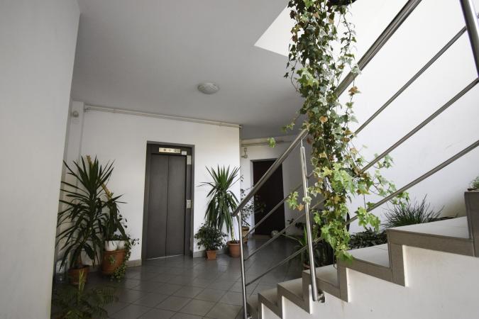 Luxury apartment Sisesti Bucurestii Noi, 2 Cocosi in a residential complex