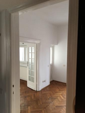 Apartament 2 camere Romana vis a vis Restaurant ”La Mama”