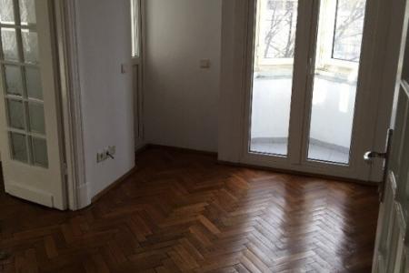Apartament 2 camere Romana vis a vis Restaurant ”La Mama”