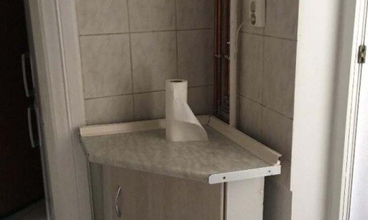 Apartament 2 camere Romana vis a vis Restaurant ”La Mama”