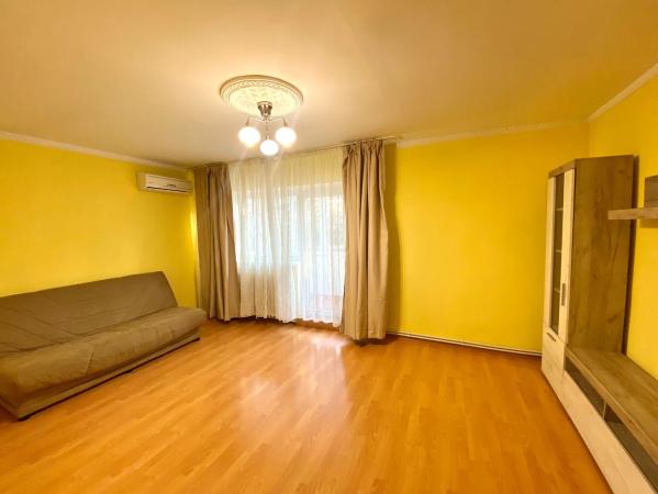3 Camere - Aviatiei - Promenada