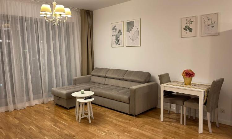 Luxuria - Domenii - Herastrau - Expozitiei