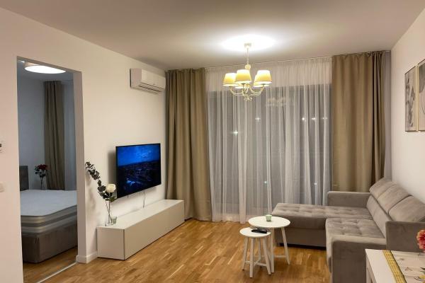 Luxuria - Domenii - Herastrau - Expozitiei