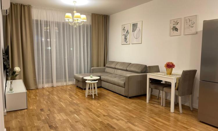 Luxuria - Domenii - Herastrau - Expozitiei