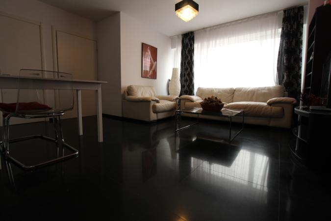 Unirii - Piata Alba Iulia- imobil 2009 - ideal investitie