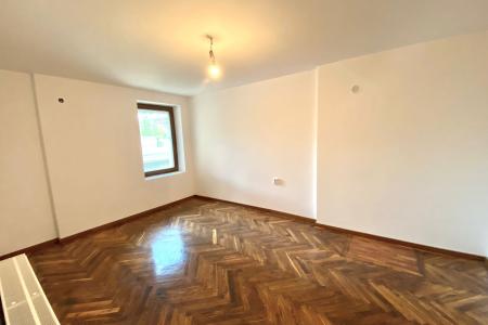 3 Camere - Birouri - Capitale - Roma
