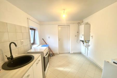 3 Camere - Birouri - Capitale - Roma