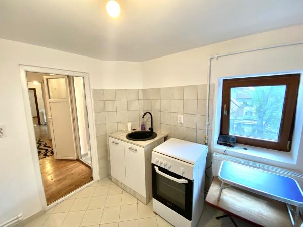 3 Camere - Birouri - Capitale - Roma