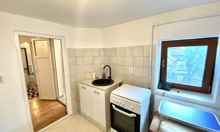 3 Camere - Birouri - Capitale - Roma