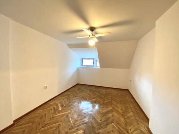 3 Camere - Birouri - Capitale - Roma