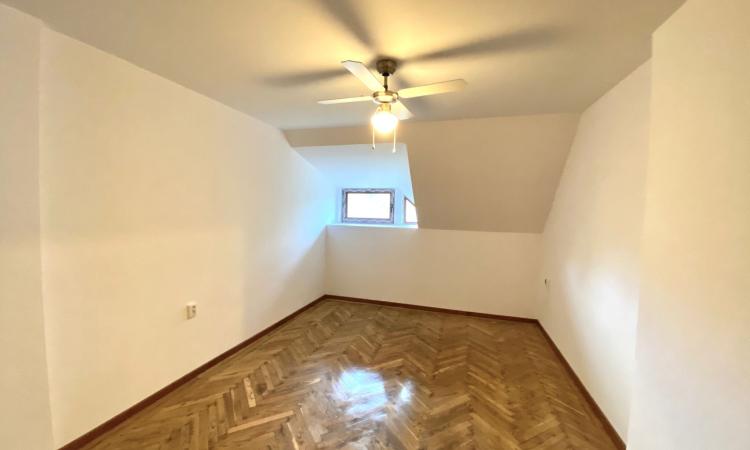 3 Camere - Birouri - Capitale - Roma