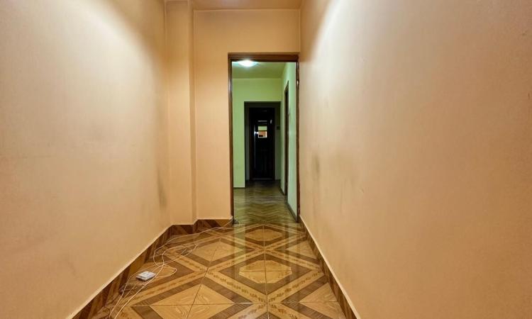 4 rooms - 0 minutes Metrou Stefan cel Mare - 90 usable square meters - 1982