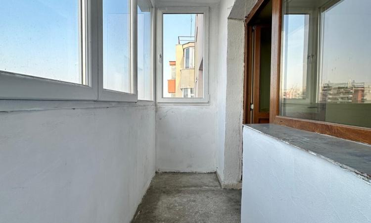 4 rooms - 0 minutes Metrou Stefan cel Mare - 90 usable square meters - 1982
