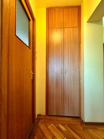 4 rooms - 0 minutes Metrou Stefan cel Mare - 90 usable square meters - 1982