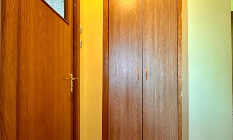 4 rooms - 0 minutes Metrou Stefan cel Mare - 90 usable square meters - 1982
