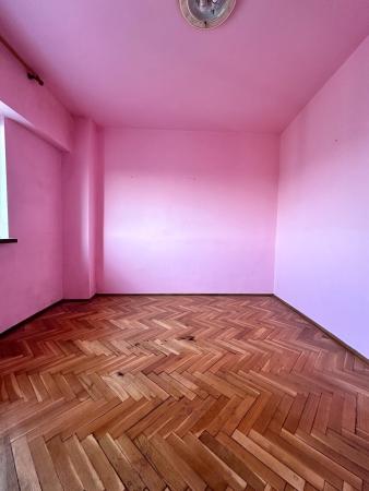 4 rooms - 0 minutes Metrou Stefan cel Mare - 90 usable square meters - 1982