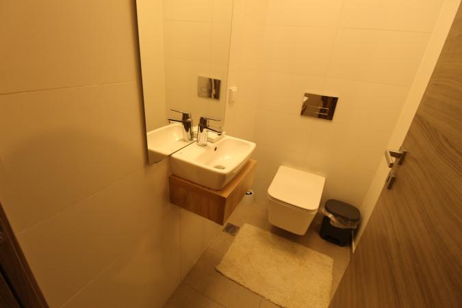 Unirii-Piata Unirii-Terasa--loc de parcare subteran-complet renovat