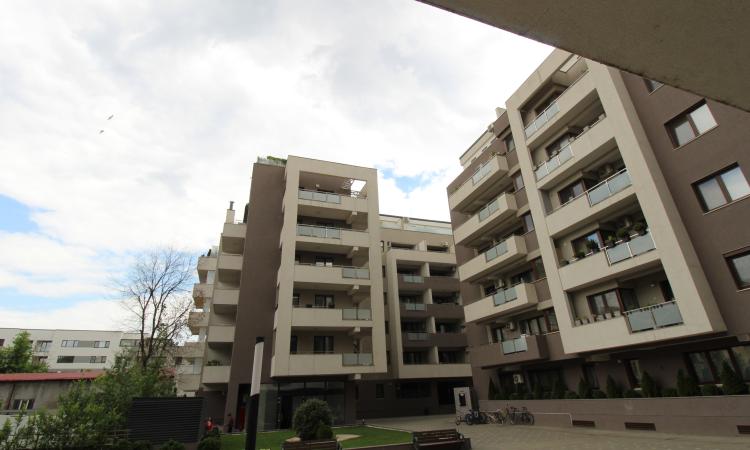 Unirii-Piata Unirii-Terasa--loc de parcare subteran-complet renovat