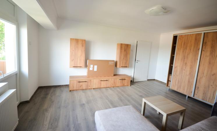 Unirii - Piata Alba Iulia - Decebal - Garsoniera renovata integral -nou mobilata