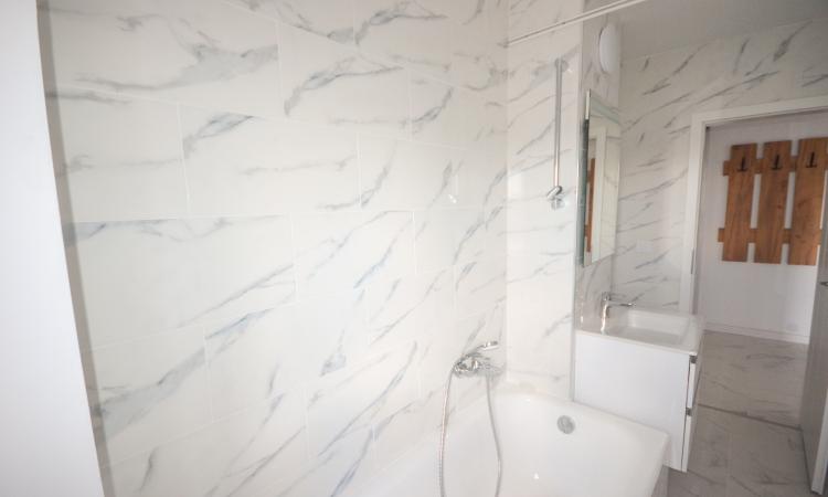 Unirii - Piata Alba Iulia - Decebal - Garsoniera renovata integral -nou mobilata