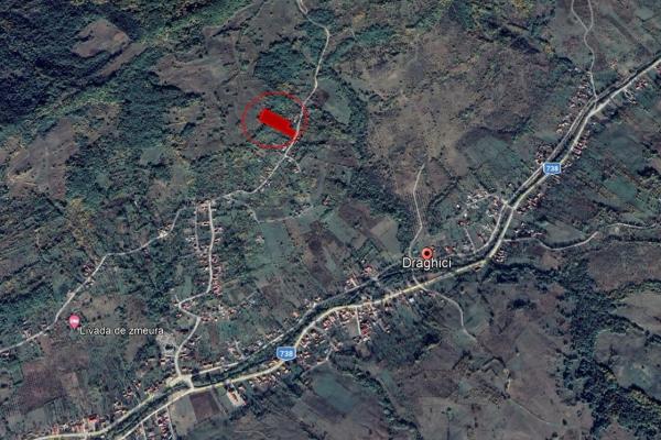 Mihaesti - Sat Draghici, teren intravilan, cu o suprafață generoasă de 7.280 mp
