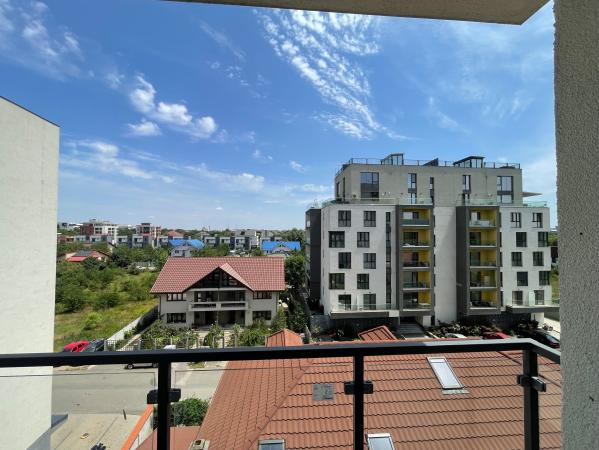 Baneasa - Sisesti, apartament 2 camere in bloc, decomandat, etaj 4/5