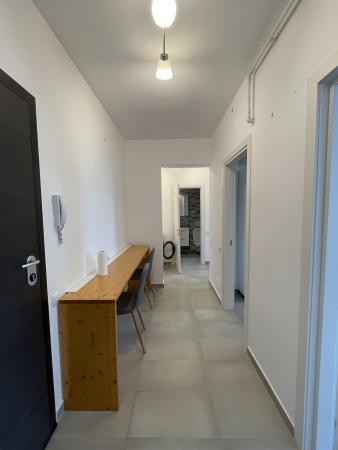 Baneasa - Sisesti, apartament 2 camere in bloc, decomandat, etaj 4/5