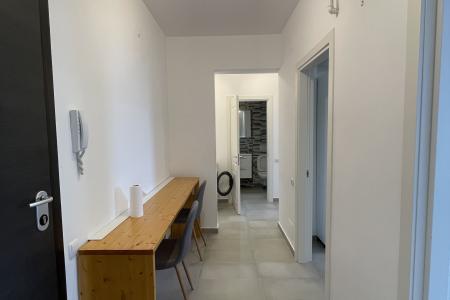 Baneasa - Sisesti, apartament 2 camere in bloc, decomandat, etaj 4/5