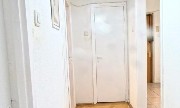 Titan - ParcTitanel - str Postavarul - 3 camere - mobilat/utilat