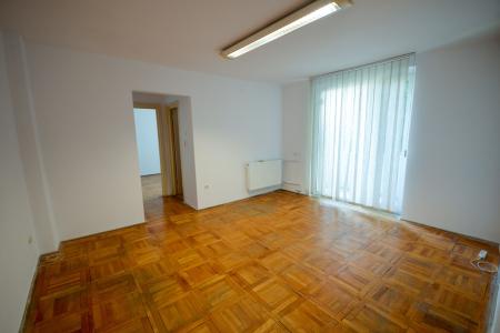 Unirii - Hanul lui Manuc - I.C.Bratianu - 2 camere - nemobilat