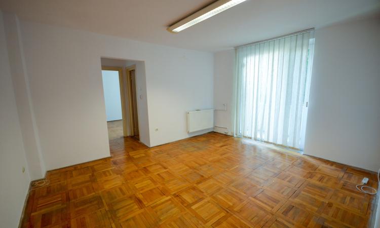 Unirii - Hanul lui Manuc - I.C.Bratianu - 2 camere - nemobilat
