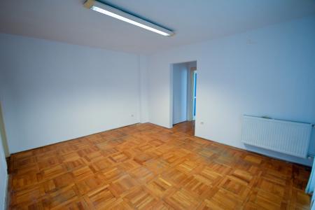 Unirii - Hanul lui Manuc - I.C.Bratianu - 2 camere - nemobilat