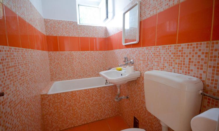 Unirii - Hanul lui Manuc - I.C.Bratianu - 2 camere - nemobilat