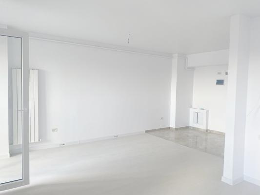 Studio cu vedere superba in Central Address Liberty Mall