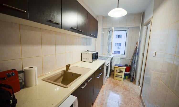 Piata Alba Iulia - Baba Novac - garsoniera - mobilata/utilat nou