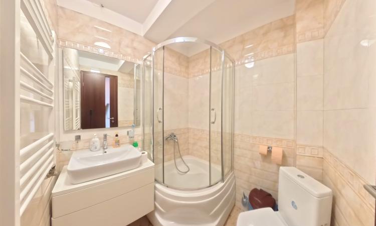 Unirii - Parcul Carol - Str Gramont - Birouri - 5 camere - mobilate/utilate- centrala proprie