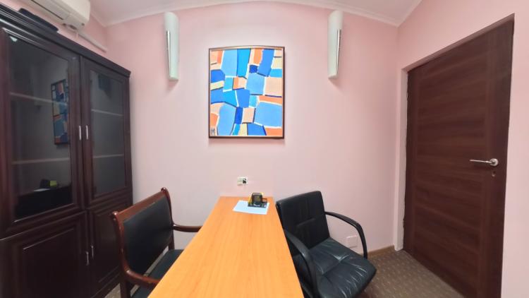 Unirii - Parcul Carol - Str Gramont - Birouri - 5 camere - mobilate/utilate- centrala proprie