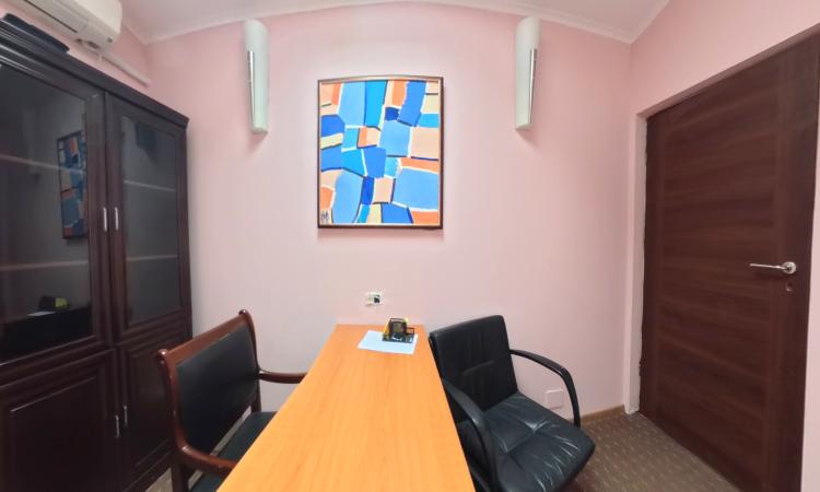 Unirii - Parcul Carol - Str Gramont - Birouri - 5 camere - mobilate/utilate- centrala proprie
