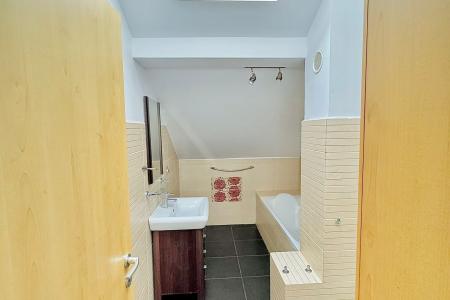 Duplex cu 4 camere si vedere la lac cu loc de parcare Damaroaia